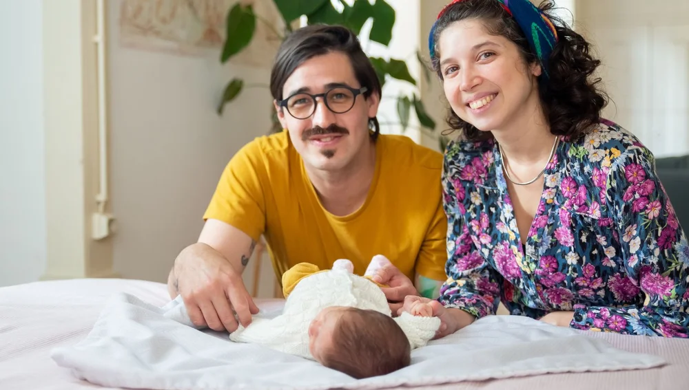 rsia-merawat-bayi-1000x567-1.webp